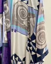 Load image into Gallery viewer, Upcycled kimonos summer 
