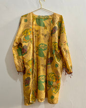 Lade das Bild in den Galerie-Viewer, Upcycling Kimonos Sommer
