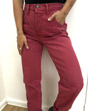 Load image into Gallery viewer, Vintage Highwaist Jeans Himbeere
