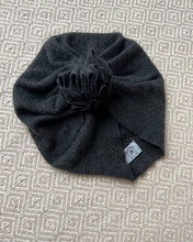 Load image into Gallery viewer, Upcycling turbans gray

