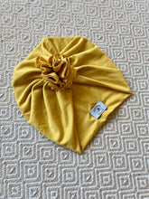 Load image into Gallery viewer, Baby turbans 3 to 6 months // Spring &amp; Summer
